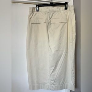 Abercrombie & Fitch cream/off white midi skirt. Large with tags attached.
